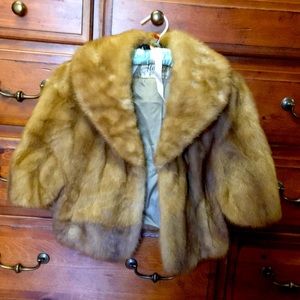Aldridge Fine Furs Shawl/Cape